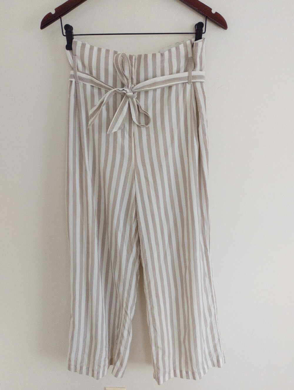 Iris Setlakwe Striped Paperbag Waist Wide Leg Pants Beige Tan White Size 4